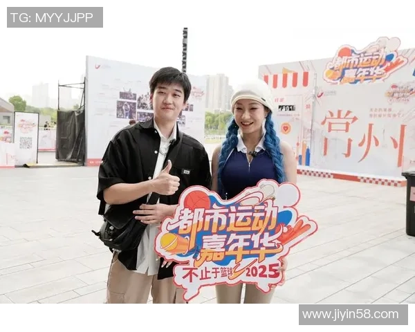 四川金强与辽宁争夺总决赛冠军的激烈对决与精彩瞬间回顾 四川金强与辽宁争夺总决赛冠军的激烈对决与精彩瞬间回顾