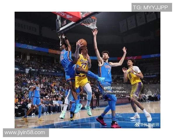 湖人对阵雷霆精彩直播回顾及赛后分析2020年1月12日比赛亮点